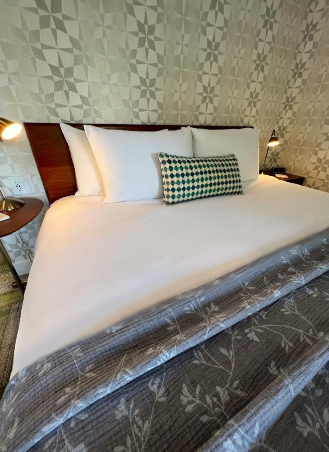 Artisan Suites On Bowen Snug Cove Extérieur photo